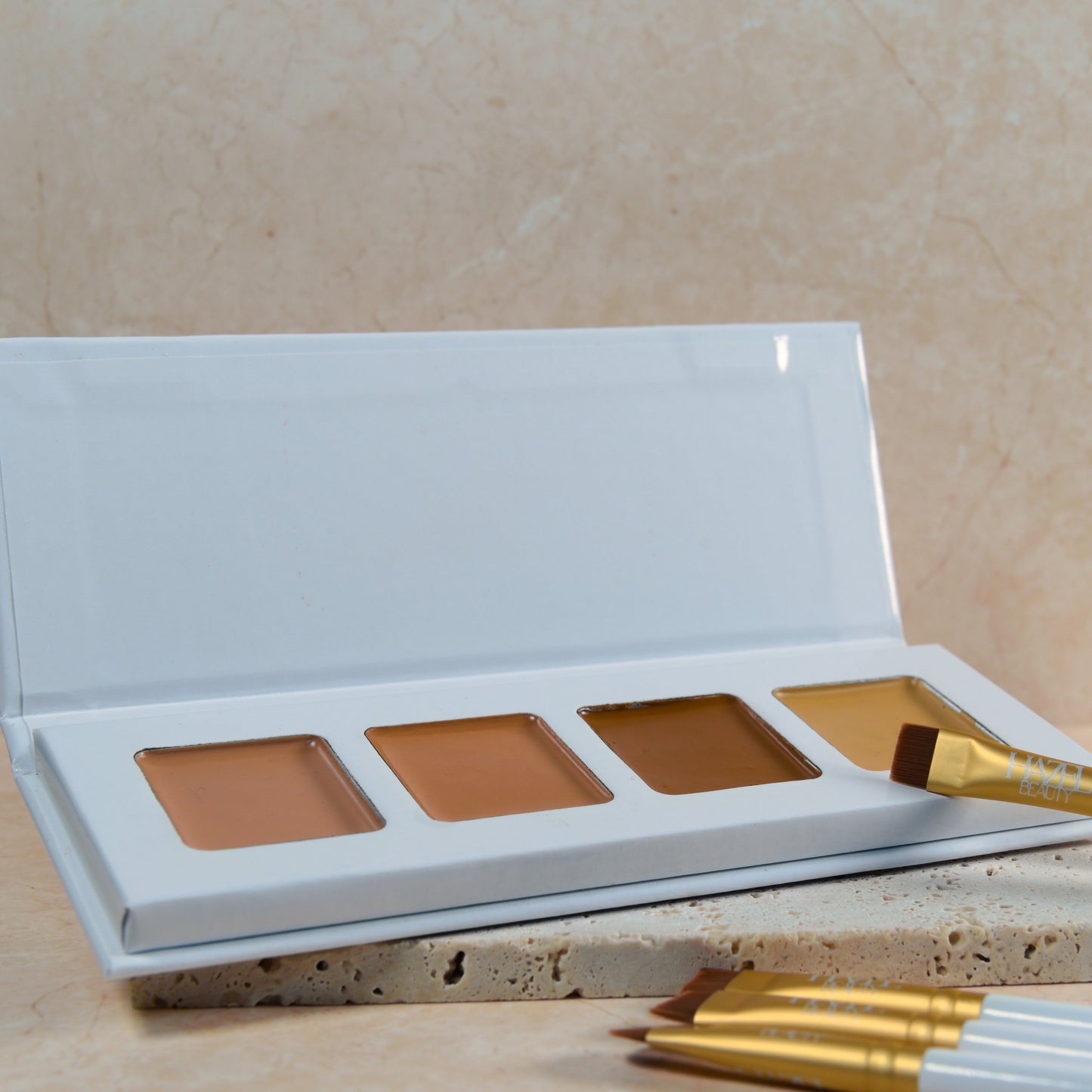 Conceal The Deal Palette - Light/Medium