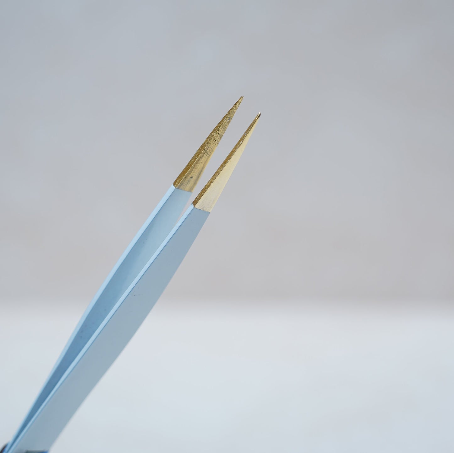 Precise Brow Pointed Tweezers